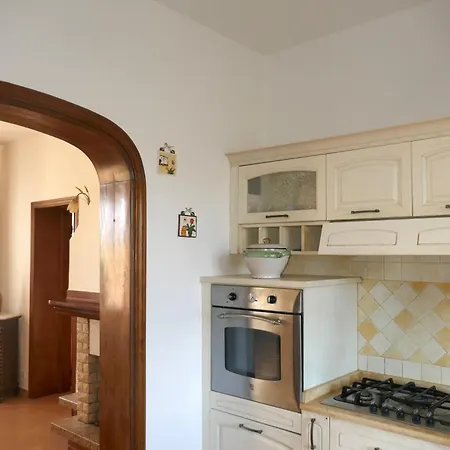 Iliana Villa Lucca