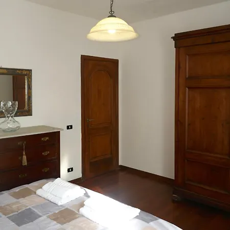 Iliana Villa *