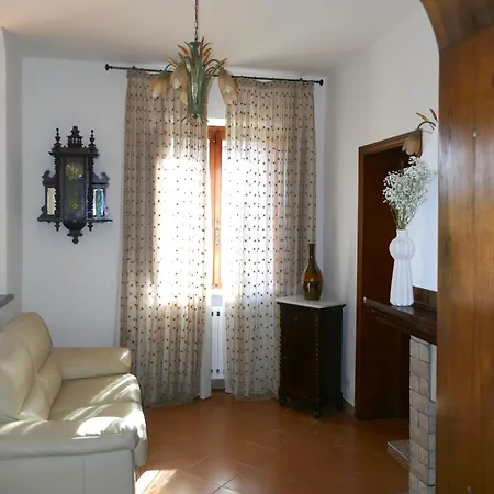 Iliana Villa *